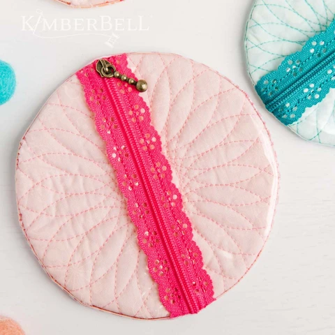 Sweet Peek Zipper Pouch