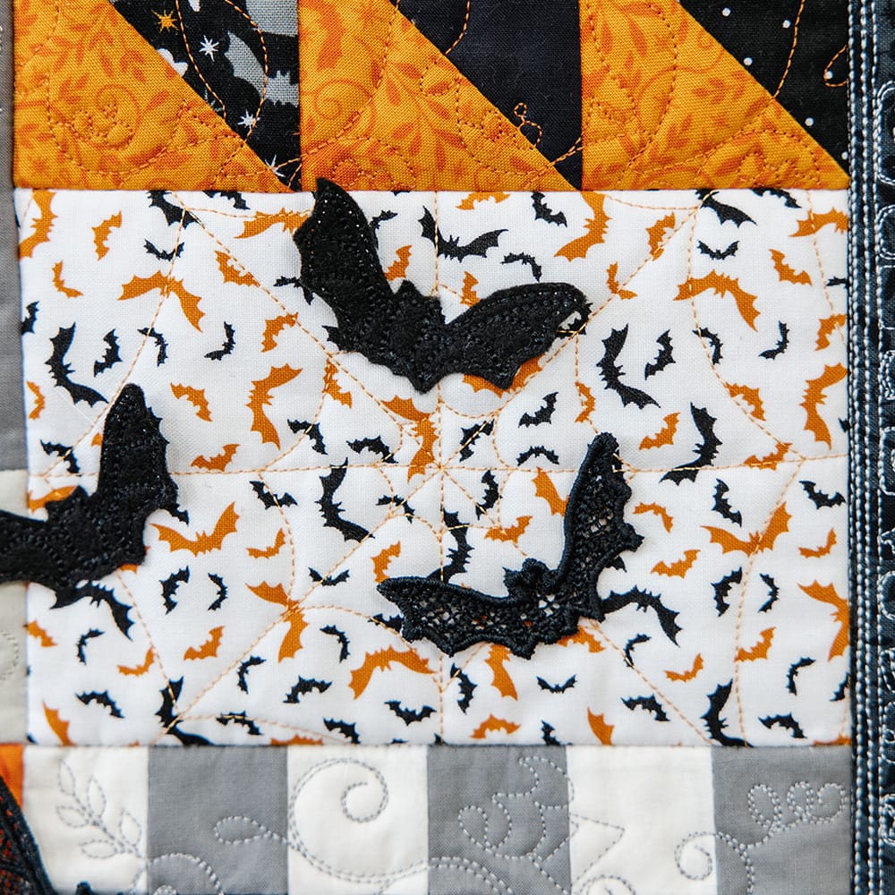 Halloween 10 background quilting design bat 2
