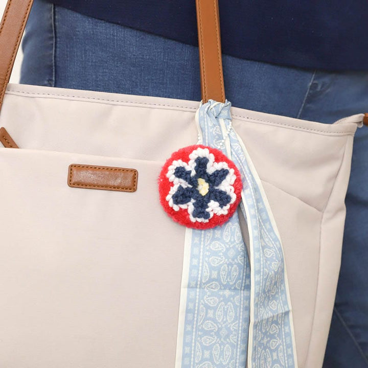 Hello Daisy Key Chain Punch Needle Kit