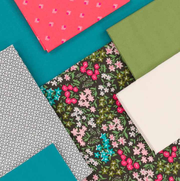 August 2022 (Fabric Bundle)