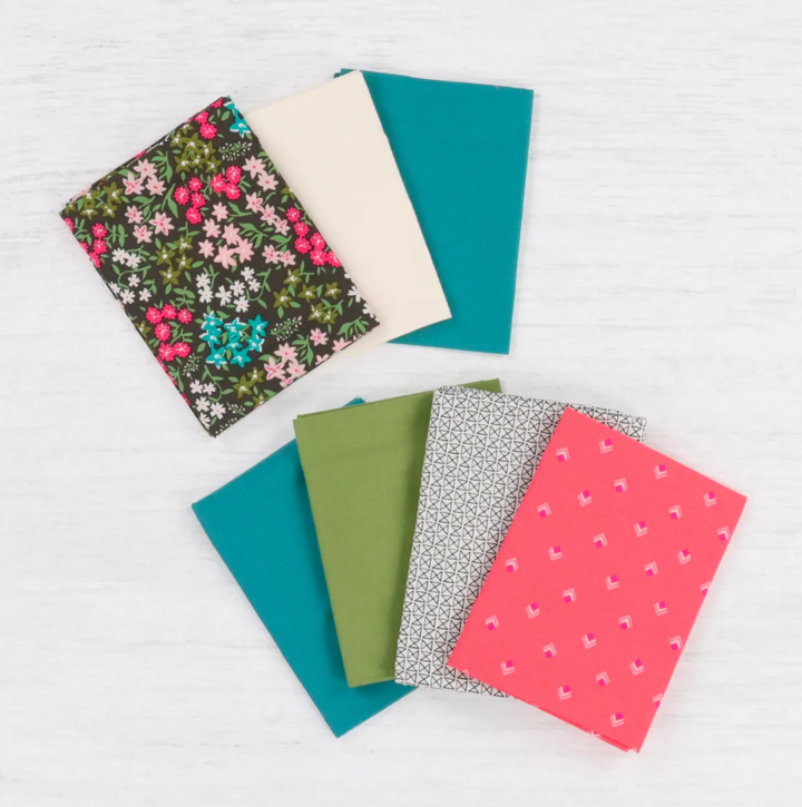 August 2022 (Fabric Bundle)