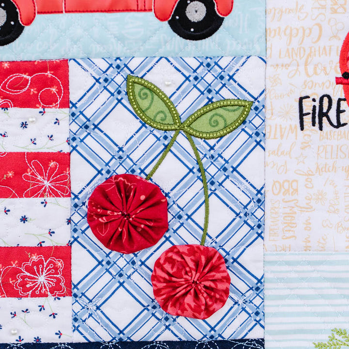 Red, White & Bloom Feature Quilt (Digital Download)