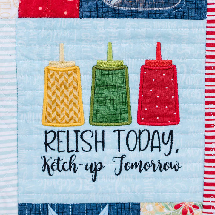 Red, White & Bloom Feature Quilt (Digital Download)