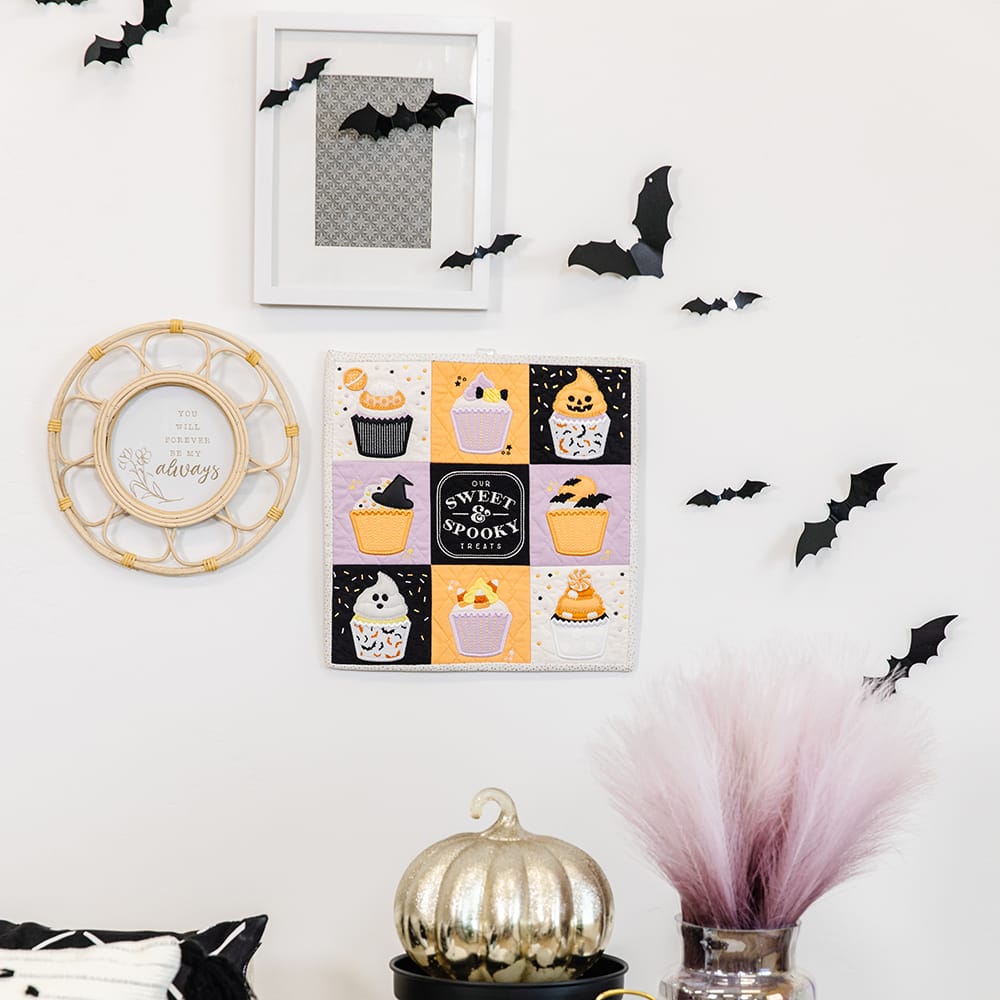 Mini Quilts, Vol. 2: July-December