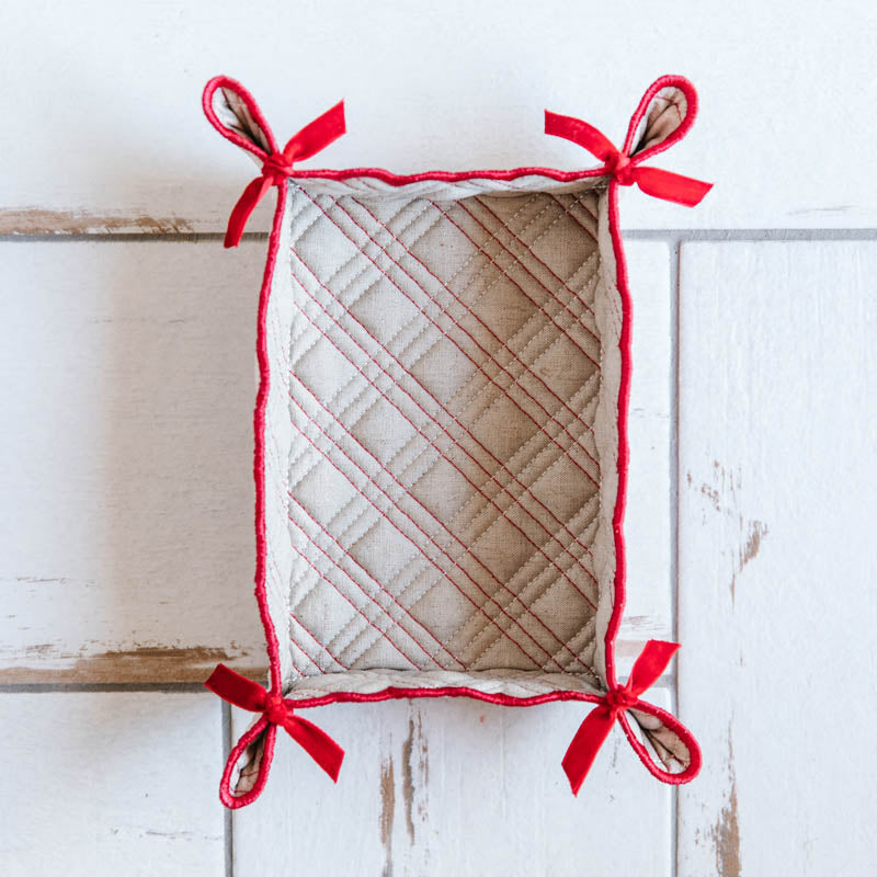 Embrace the Cozy Bella Box - Winter 2020 (Digital)