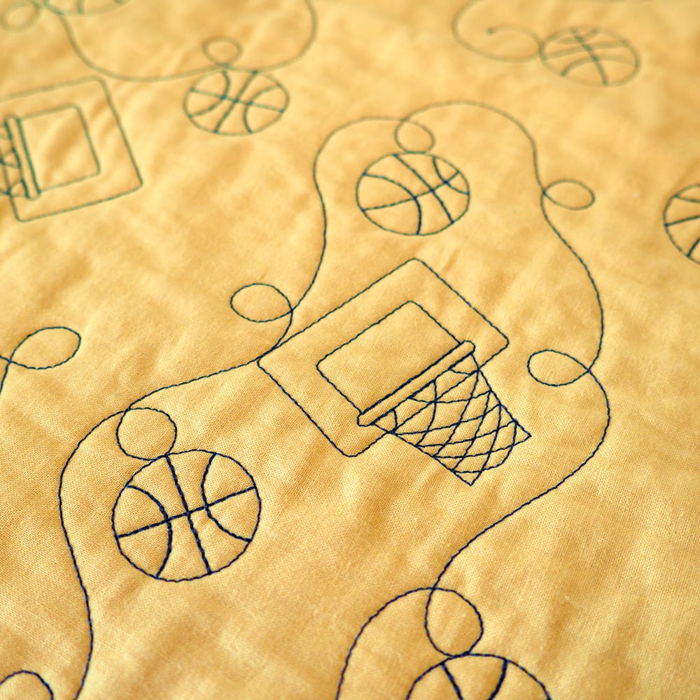 Mini Quilts Vol. 2: July-December Quilting Bundle on quilt